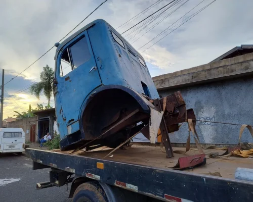 D_NQ_NP_2X_608330-MLB81635921112_012025-F-projeto-caminho-mercedes-benz-lp-321-cabine-e-documento