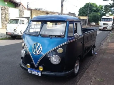 D_NQ_NP_2X_624807-MLB51795612052_102022-F-vw-kombi-pick-up-antiga-ano-71-rodando-freio-disco-exportac