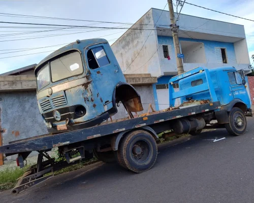 D_NQ_NP_2X_801020-MLB81907859209_012025-F-projeto-caminho-mercedes-benz-lp-321-cabine-e-documento