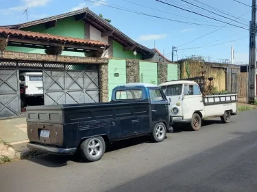 D_NQ_NP_2X_883604-MLB51795573337_102022-F-vw-kombi-pick-up-antiga-ano-71-rodando-freio-disco-exportac