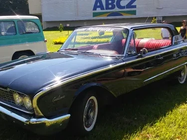 D_NQ_NP_651439-MLB29055385862_122018-O-ford-galaxie-1960-4-portas-sem-coluna-docks-ok-no-skyliner